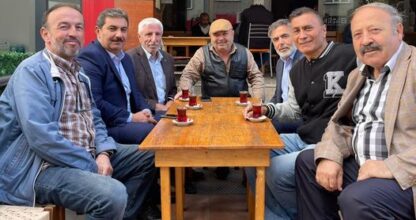 Kıymetli hemşehrilerimiz ile çay keyfi.
